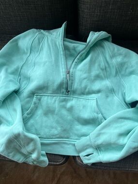 Lululemon Scuba
